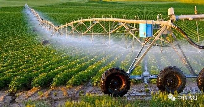 《要發(fā)揮好社會資本投資農(nóng)業(yè)農(nóng)村的作用》鼓勵推進(jìn)社會農(nóng)業(yè)