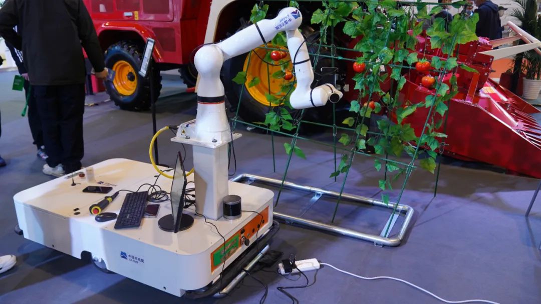 盤點(diǎn)2022年度智能農(nóng)機(jī)